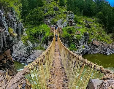 Tour Puente Queswachaka